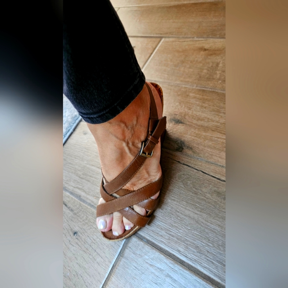 Aerosoles Pretty Plush Brown Wedge Strappy Sandles 9